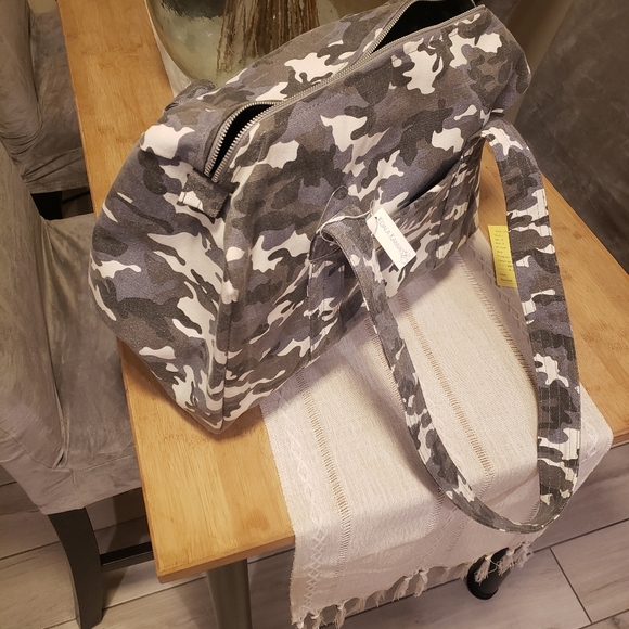 quilted koala Bags Quilted Koala Small Duffle Poshmark